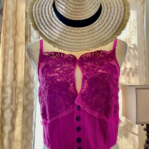 Free People Have My Heart Crop NWT In Raspberry Sherbert - XL - Picture 4 of 8